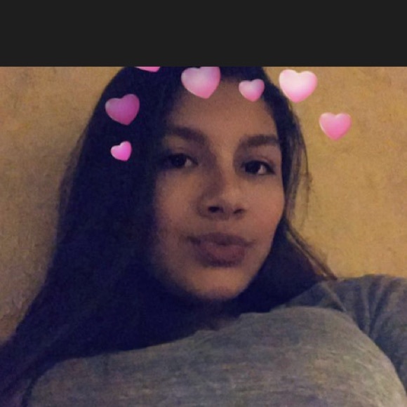 Meet your Posher, Vanessa - Picture 1 of 1